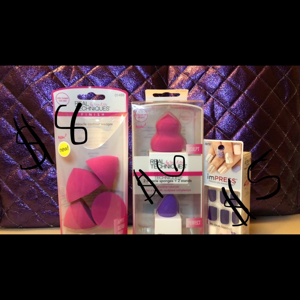 Beauty blenders and nails